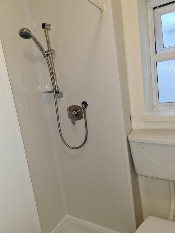One Bedroom Apartment *