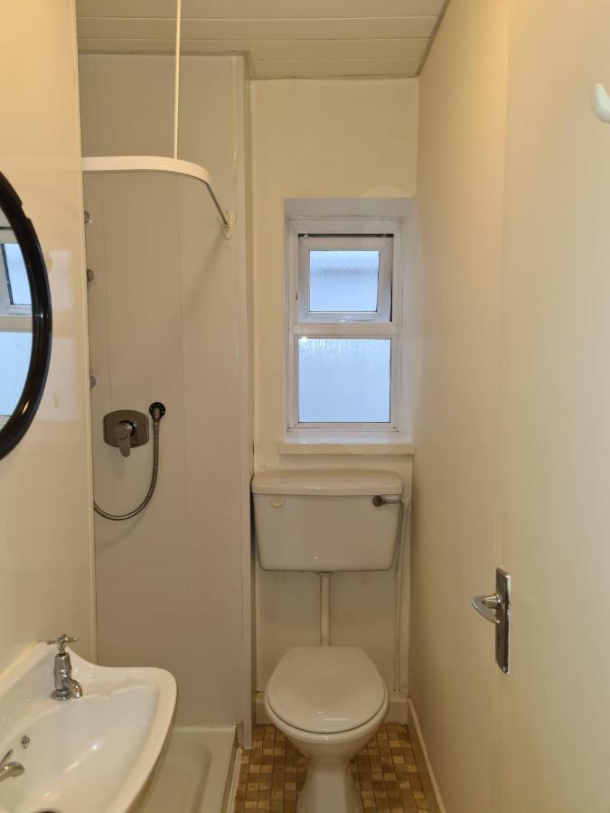 Apartment One Bedroom Apartment *
